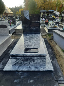 Read more about the article Pomnik w Łosińcu