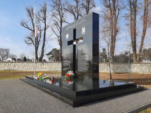 Read more about the article Pomnik w Cieszanowie