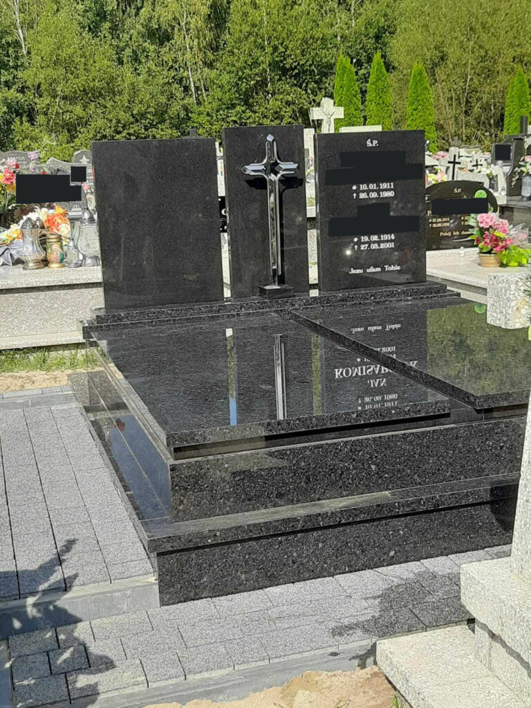 Read more about the article Grobowiec w Łukawicy