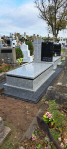 Read more about the article Nagrobek w miejscowości Lipie