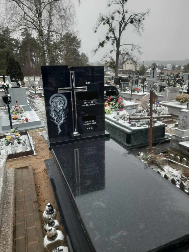 Read more about the article Krasnobród- nagrobek