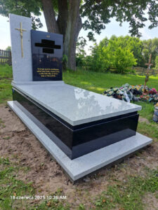 Read more about the article Nagrobek w gminie Narol