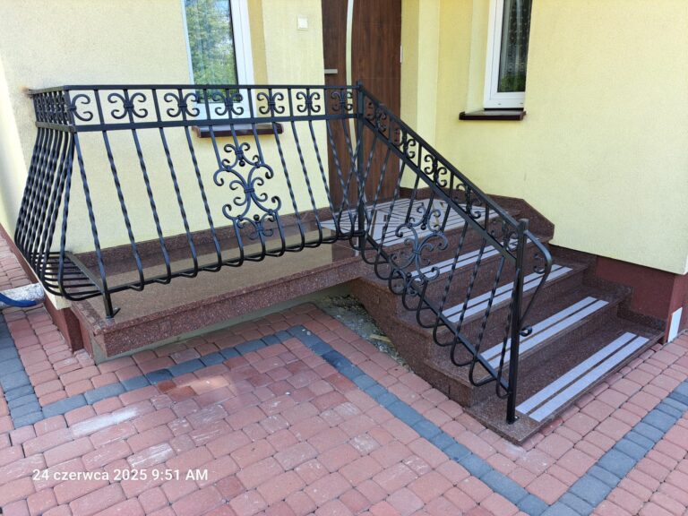 Read more about the article Schody zewnętrzne z czerwonego kamienia