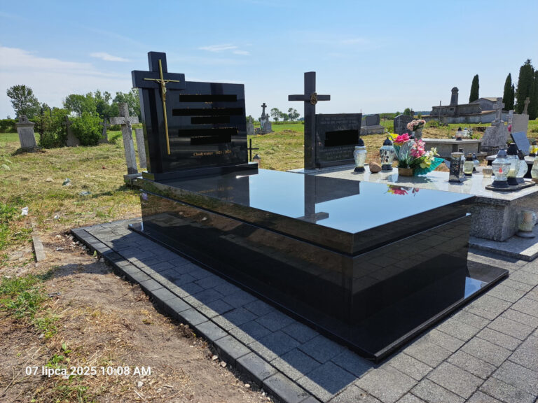 Read more about the article Czarny pomnik w Chodywańcach