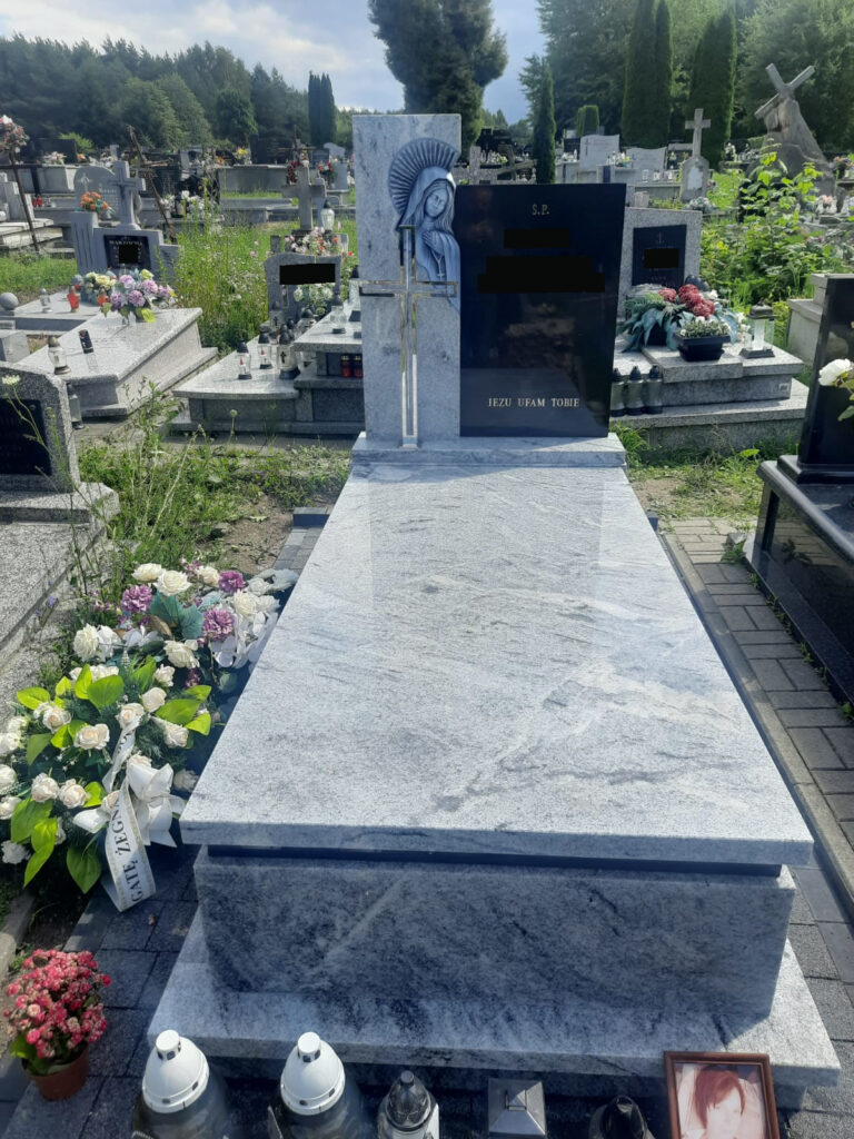 Read more about the article Nagrobek w Bełżcu