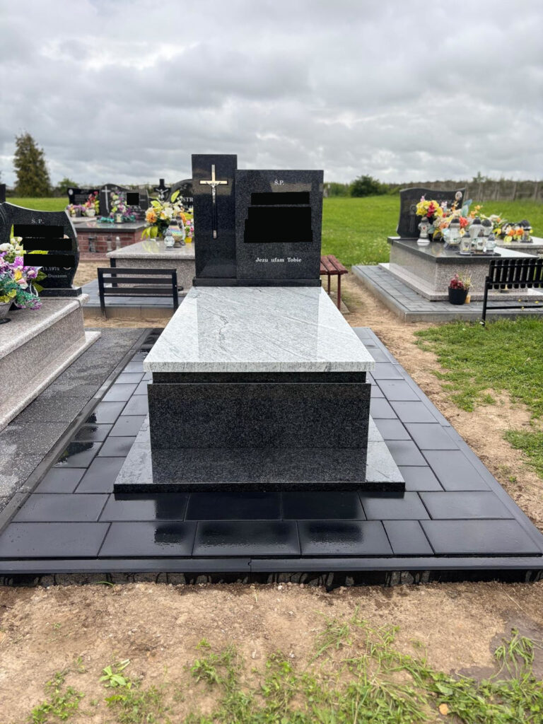Read more about the article Prosty, nowoczesny nagrobek
