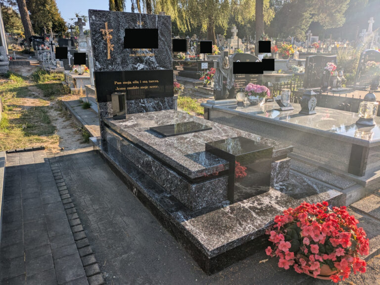 Read more about the article Nagrobek w Bełżcu