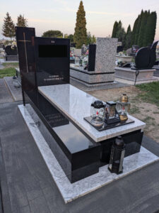 Read more about the article Nagrobek w Jarczowie