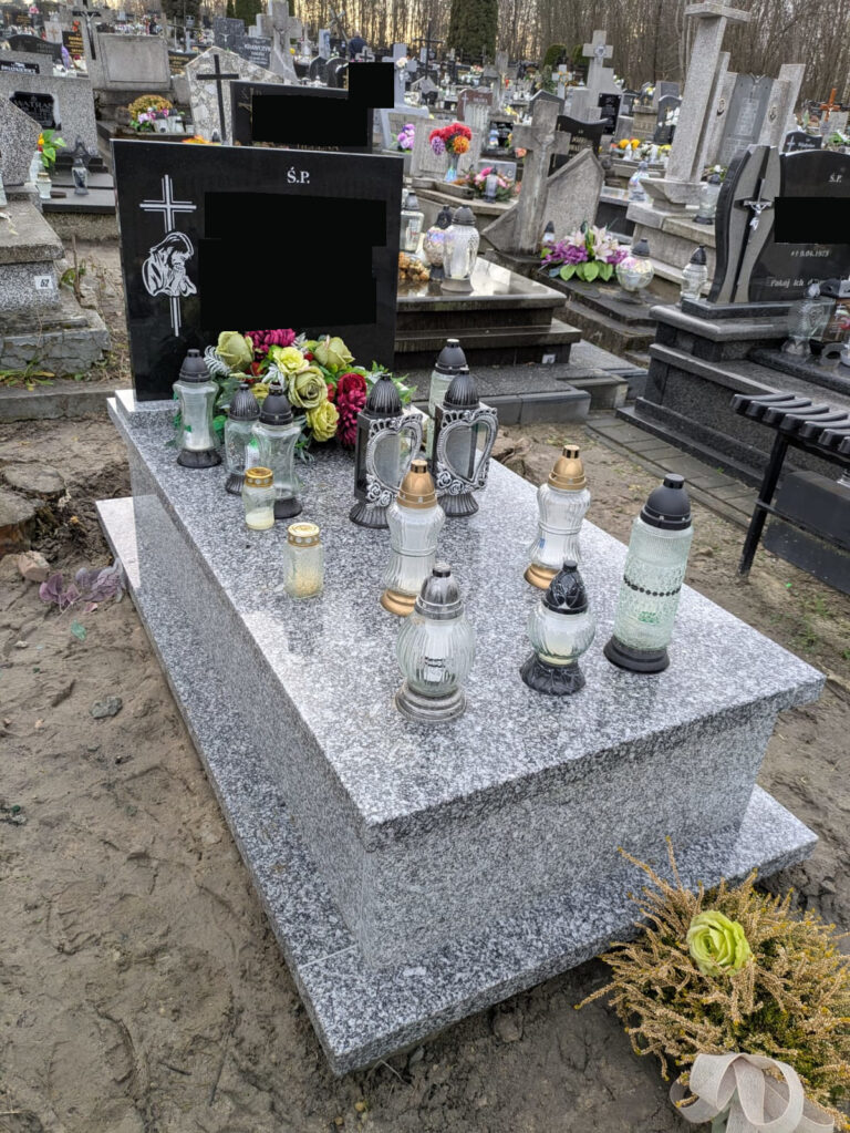 Read more about the article Nagrobek w Bełżcu