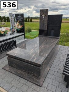 Read more about the article Nagrobek w Ulhówku